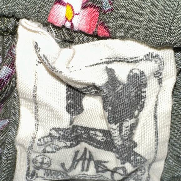 Women's JAASE Shorts Romper Size L Green Floral missing belt - Picture 6 of 10